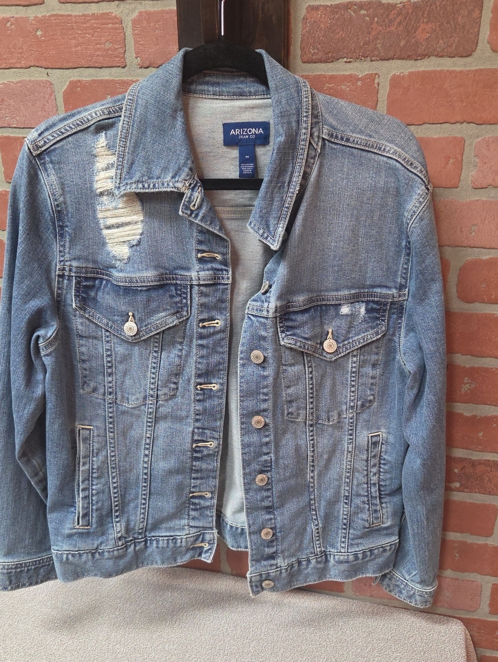 Arizona Jean Co. Light Wash Distressed Denim Jacket Sz M